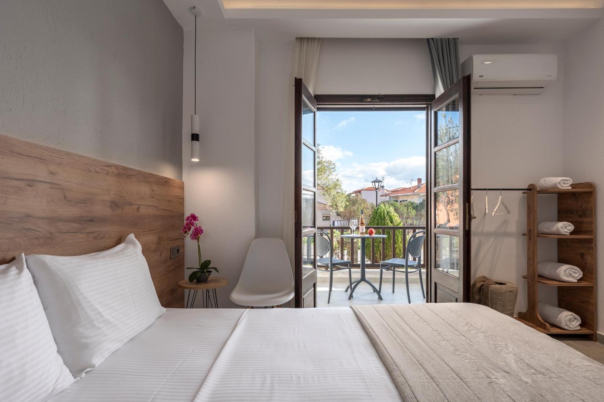 Eleon & Apartment Afytos