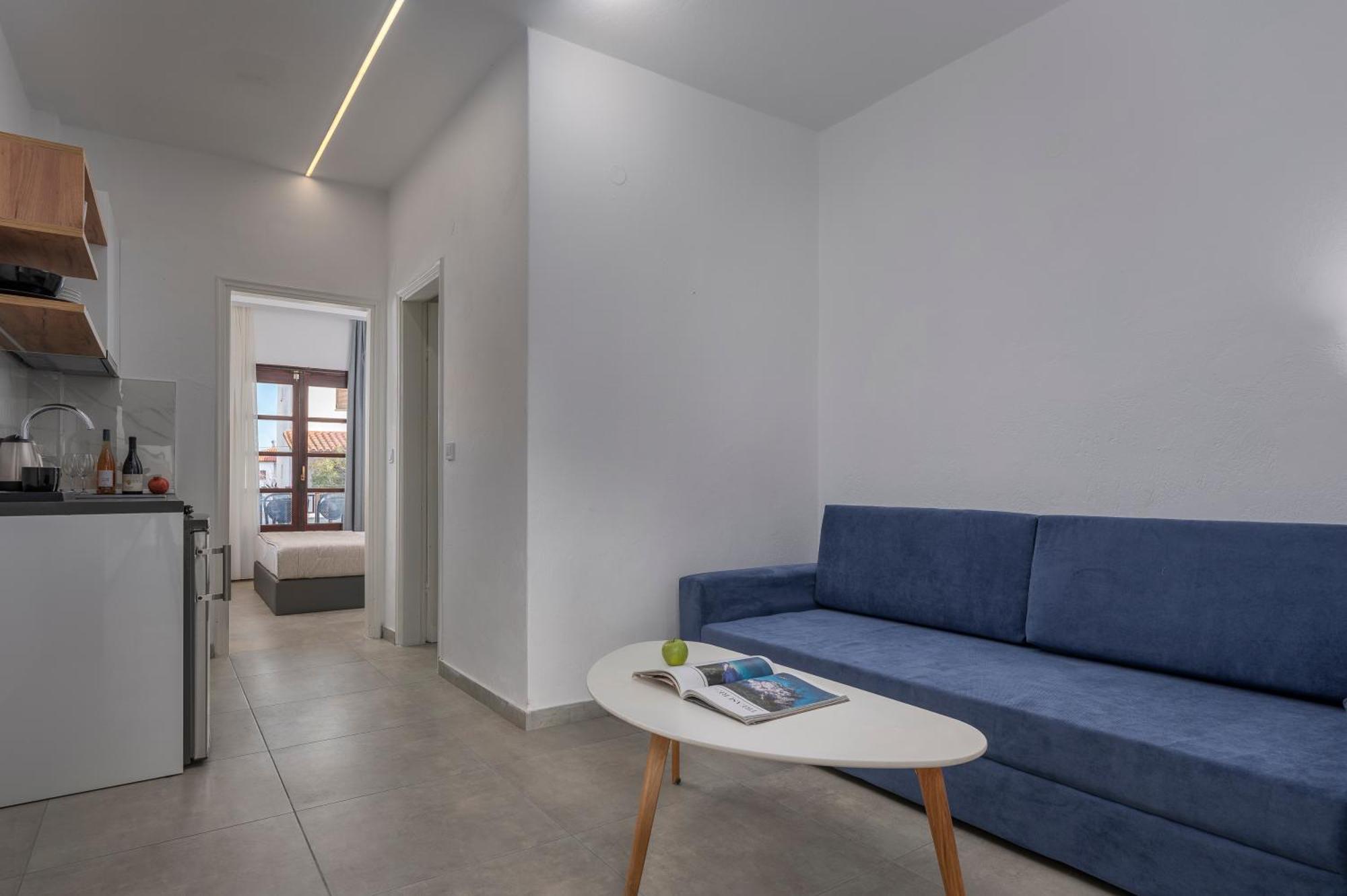 Eleon & Apartment Afytos