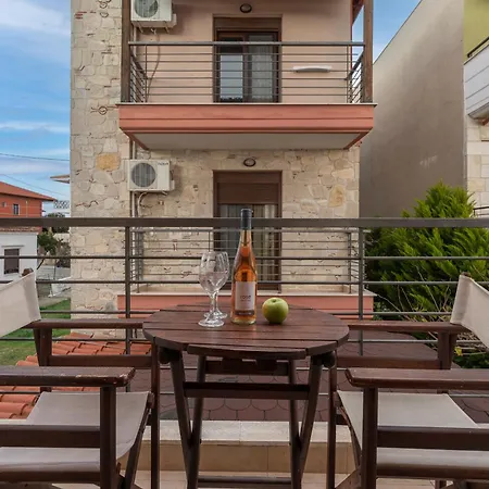 Eleon Suites & Apartments Afytos Exterior photo