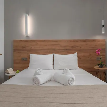 Eleon Suites & Apartments Afytos Exterior photo