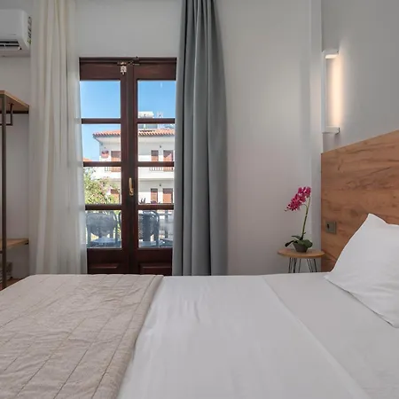 Eleon Suites & Apartments Afytos Exterior photo