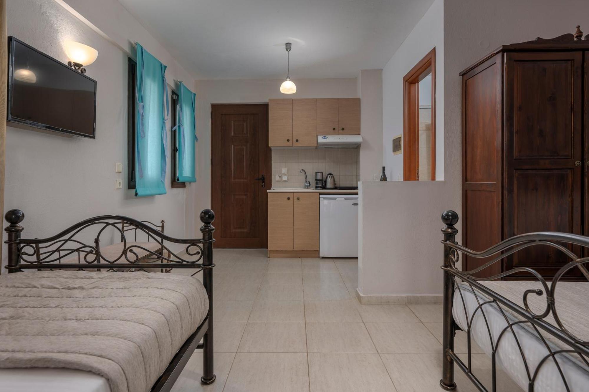 Eleon & Apartmán Afytos
